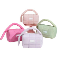 Bonbonfarbene, handliche, süße Make-up-Tasche mit großer Kapazität, Aufbewahrungstasche für Toilettenartikel und Hautpflegeprodukte, Blindbox