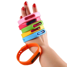 2pcs Summer Mosquito Repellent Bracelet Silicone Mosquito Repellent Bracelet Party Gift Suitable for travel