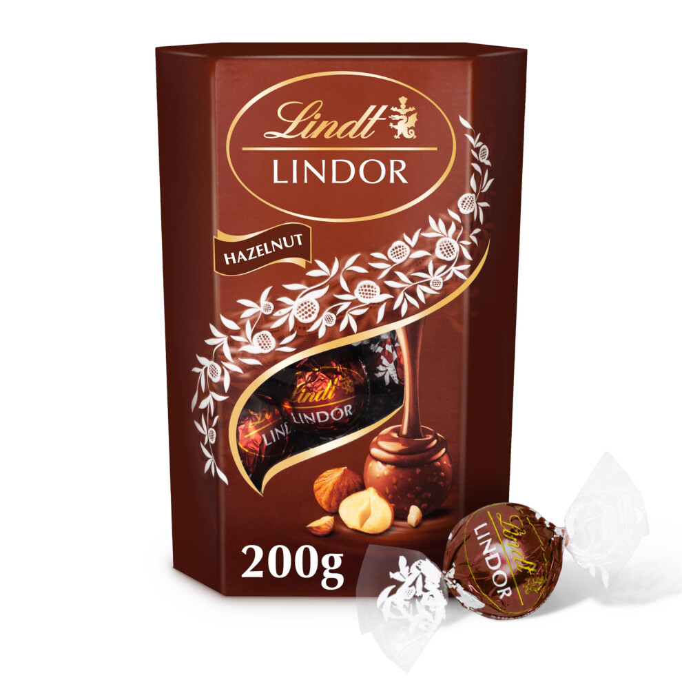 Lindor Hazelnut Milk Chocolate Truffles Box - Approx 16 balls, 200g - Chocolate Truffles with a Smooth Melting Filling - Gift Present - Easter,