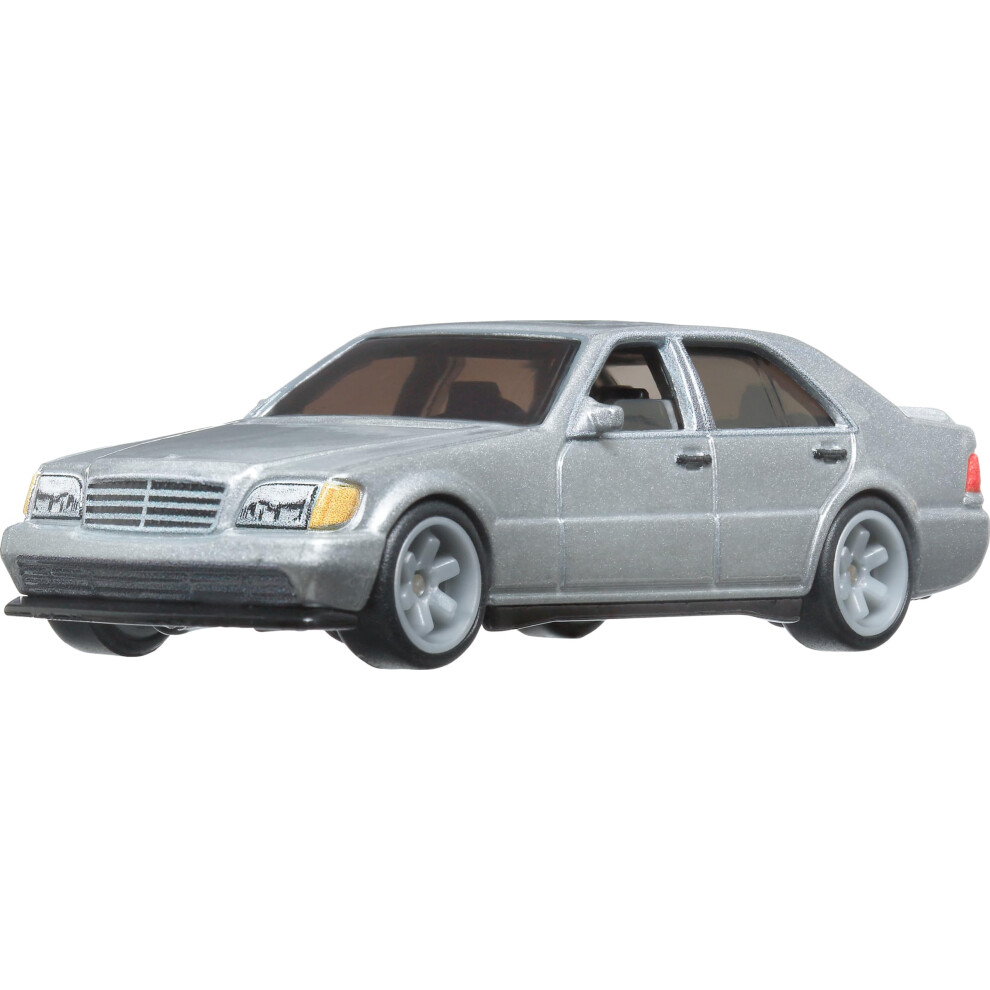 Hot Wheels Cars, Premium Fast & Furious 1:64 Scale Die-Cast Car For Collectors Inspired By Fast & Furious Movie Franchise