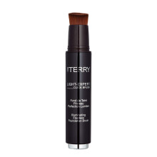 Door Terry Light-Expert Click Brush Illuminating Liquid Foundation 17 Koffieboon 0,65 fl. oz. oz