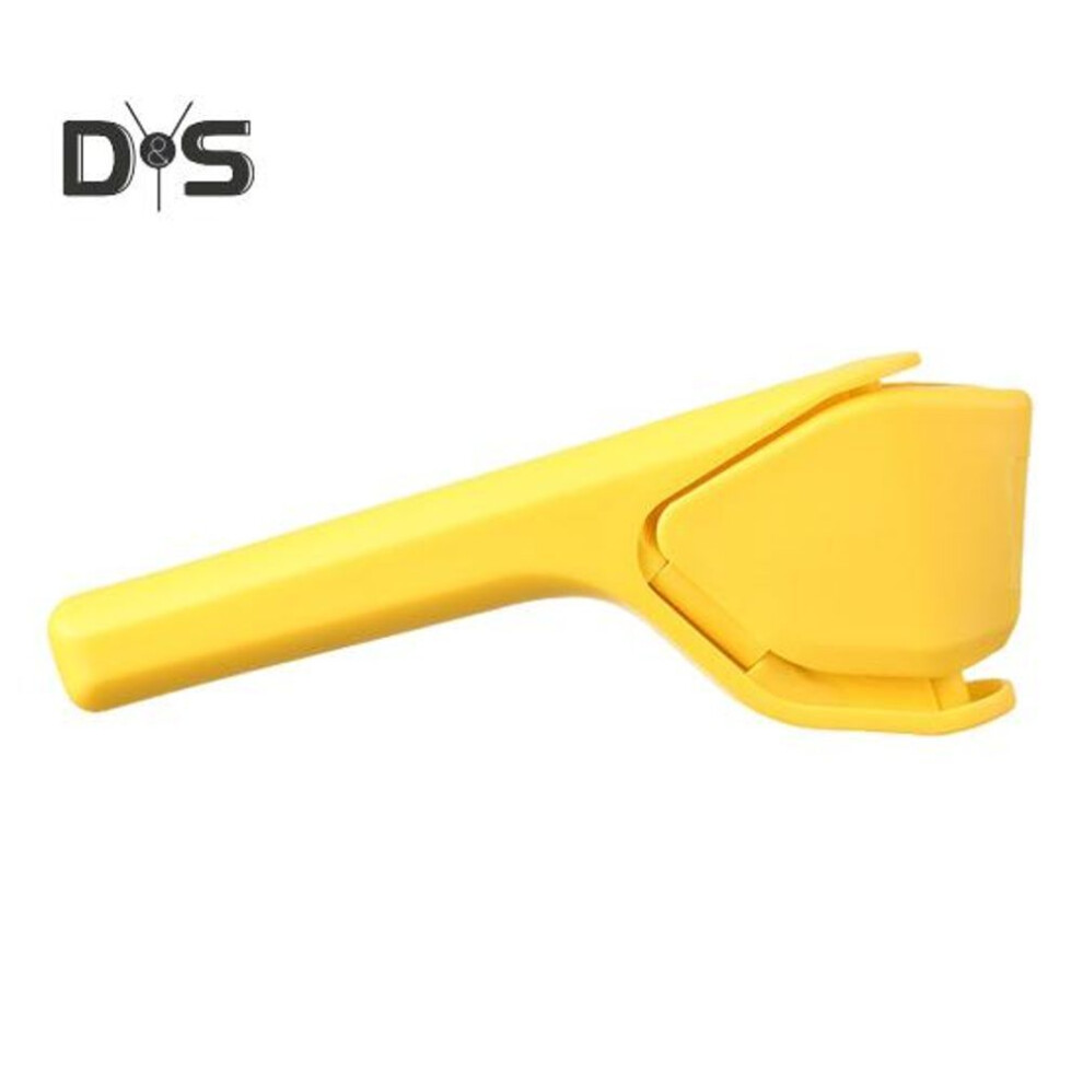 (yellow) Lemon Juicer Squeezer Handheld Lemon Juicer Manual Vegetables Press Easy to Use Citrus Juicer for Kitchen Bar Outdoor Travel