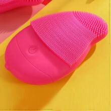 (Charging Model Rose Red) Facial Cleanser Fruit Cartoon Facial Cleanser