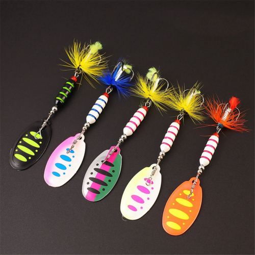 Composite Sequins Rotating Metal Hand-Cranked Copper Column Three Hook Bait Black Dot 1