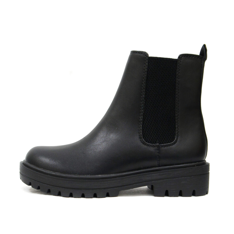 Soda Pilot ~ Women Lug Sole Low Heel Chelsea Fashion Ankle Bootie w/Double Elastic Gore (Black us_footwear_size_system adult medium numeric_8)