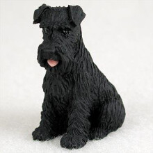 Figurină Schnauzer Miniaturală de la Conversation Concepts - cu urechile naturale, vopsită manual în negru, înălțime de 5,08 cm