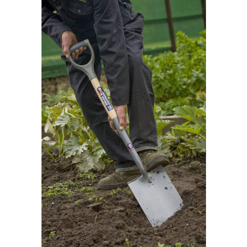 Spear & Jackson Spear & Jackson 1180NB Neverbend Carbon Steel Digging Spade 1