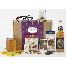 The Ultimate Harry Potter Selection Box - Non-Alcoholic Butterscotch Beer, Chocolate Frog, Bertie Bott's Beans, Jelly Slugs, Wizard Glasses & Temp