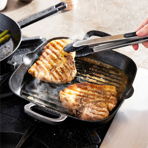 Living And Home Pre-Seasoned Cast Iron Grill Pan with Dual Handles 2