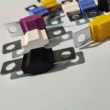 (30A) Plug-in type midi-zekering 30a -125a vorkboutzekering Hot Sale stripverbindingszekering auto vrachtwagen