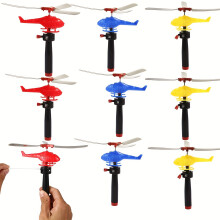 Tirando Helicóptero Material De Plástico Avero De Helicóptero Giratoria Toy Airplane Volador Al Aire Libre Adecuado Para Niños Y Niñas