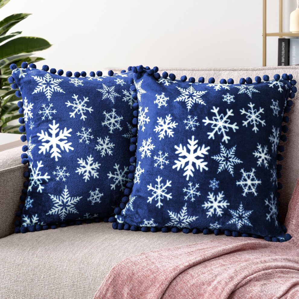 Pavilia Sneeuwvlokblauwe Sierkussenhoezen Met Pompon 20X20 Set Van 2 Decoratieve Kerstkussenslopen Voor De Slaapkamer Feestelijke Kleine Kussense-image