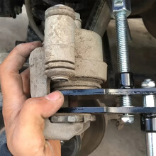 Strumento per la distribuzione delle pastiglie dei freni a disco in acciaio per auto - Compressore professionale
