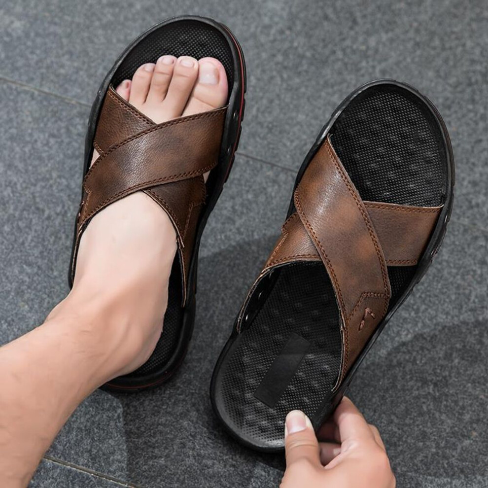 (brown, EU:39) Men Slippers Wide Head Outdoor Summer Casual Sandals For Father Open Toe Black Brown Beach Shoes Plus Size