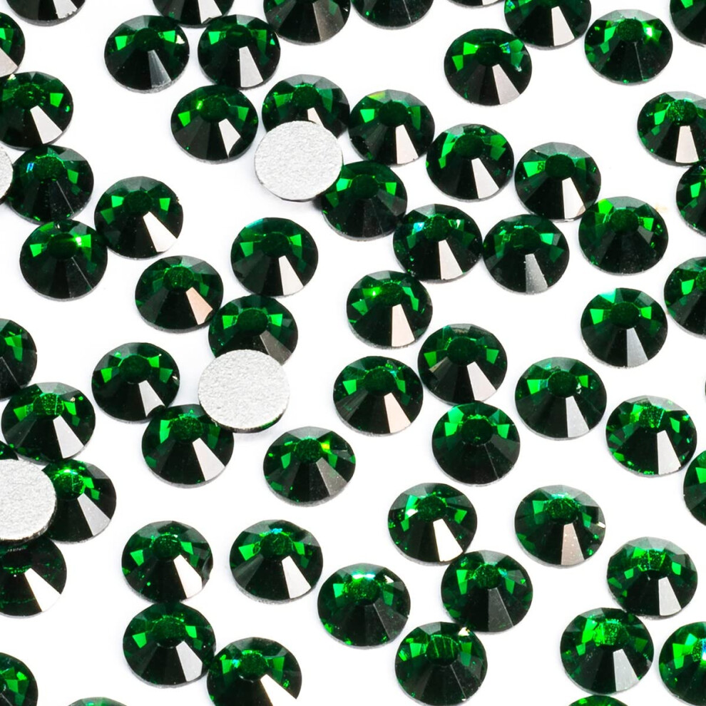 Qiipii Green Emerald Nail Rhinestones 1440Pcs Ss20 Bulk Nail Art Round Flatback K9 Glass Gems Beads Stones Diamonds Glitter Gluefix For Nail Charms Jewels Ac