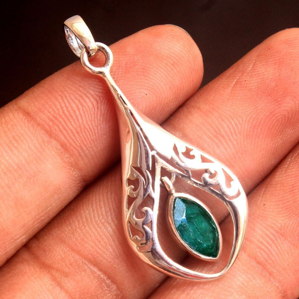 Reiki Pendant, New Year Gift, Emerald Pendant, 925 Sterling Silver Handmade Jewelry, Silver Charm Jewelry, Silver Pendant