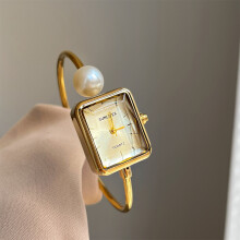 (1) Pearl Bracelet Quartz Watch