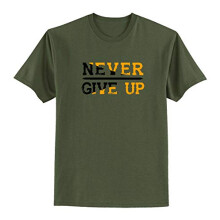 ADRO Naver Give Up -kuvioinen T-paita miehille (RNR-S36-NGU-OL_Olive_XL)