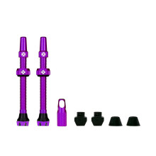Zawory Muc-Off Tubeless V2 Purple 60mm  Trzpienie zaworσw bezdetkowych z narzedziem do zdejmowania rdzenia zaworu do opon bezdetkowych  Zawiera nak