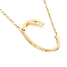 MOMOL Colar com inicial lateral banhado a ouro 18 K em ao inoxidvel com pingente grande de letras C e nome do roteiro Colares com monograma par