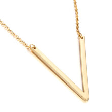 MOMOL Colar com inicial lateral banhado a ouro 18 K em ao inoxidvel com letras grandes e pingente em V Colar com monograma e nome do roteiro pa