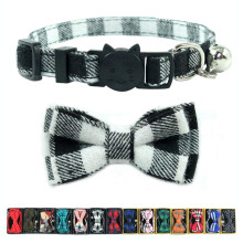Katzenhalsbnder Breakaway mit Glckchen und Fliege, kariertes Design, verstellbares Sicherheitshalsband fr Ktzchen (17,327,3 cm) (schwarz kariert