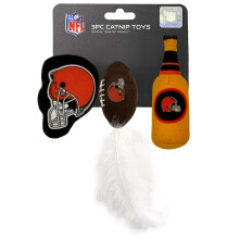 Pets First Best Plys CAT Leget?j - NFL Cleveland Browns Komplet s?t med 3 stykker katteleget?j fyldt med frisk katteurt. Indeholder: 1 katteleget