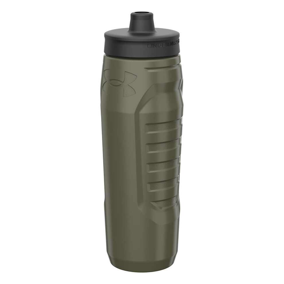 Under Armour Squeeze Water Bottles 32 oz Water Bottles Sideline Sports Water Bottle with Quick-Shot Lid Quick & Easy Hydration Gym Water Bottles