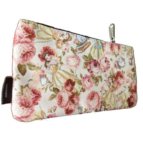 Loungefly Belle Character Floral AOP kosmetisk pose 1