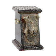 Foxteriér drôtený - urna na popol psa, elegantná urna so sochou, pamätná urna s popiersím psa značky Art-Dog