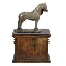 Fresian Horse Mare - urna na popol koňa, urna so soškou, elegantná urna s koňom značky Art-Dog