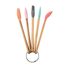 5pcs Dough Scraper Silicone Cover Scraper Silicone Scraper, Heat Resistant, Non-Stick Coated, Plastic Scraper, Ergonomic Removable Bamboo Handle