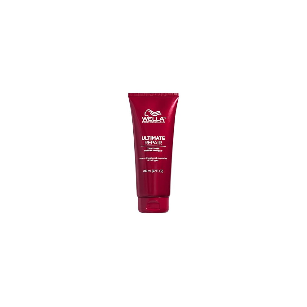 Wella Ultimate Repair Conditioner 200ml: Damaged Hair, AHAs & Omega 9