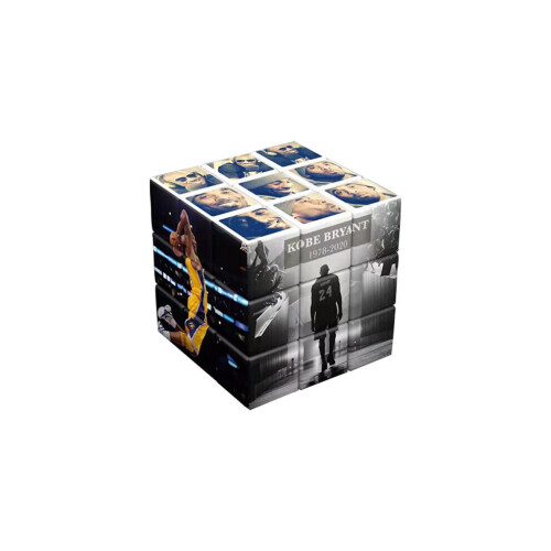 (Kobe) Voetbal- en basketbalster Magic Cube