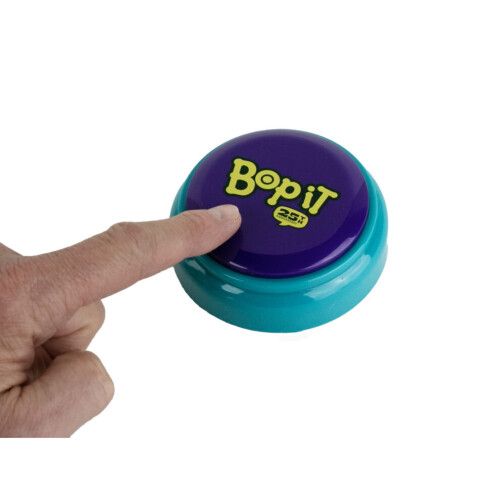 Der kleinste Bop It-Button der Welt 1