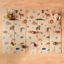 Alfombrilla de suelo suave reversible Nuby, plegable y ligera para fácil almacenamiento y viajes, ¿Safari?