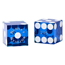 Conjunto de dados de 6 lados estilo Las Vegas - Conjunto de dados coloridos de cassino usados como dados