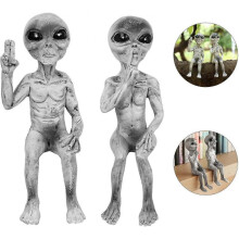 Alien Statue, Garden Alien Figurine, Resin Art Garden Ornament Sculptures, Set of 2 Resin Alien Statue Garden Decoration - Outdoor, Yard, Garden.
