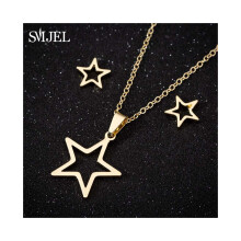 Naisten ruostumattomasta teräksestä Golden Star kaulakorut Sweet Mini Hollow Starls Minimalistinen korusetti