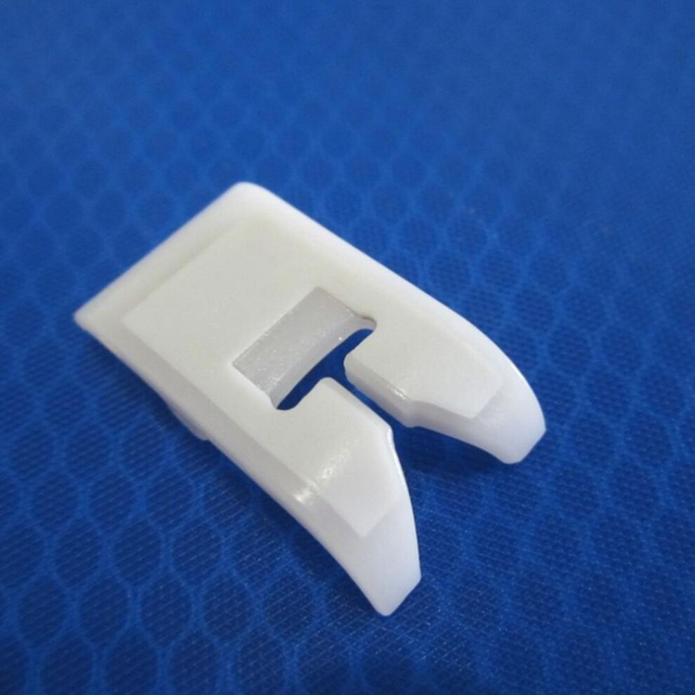 Non-stick Plastic Sewing Machine Presser Foot