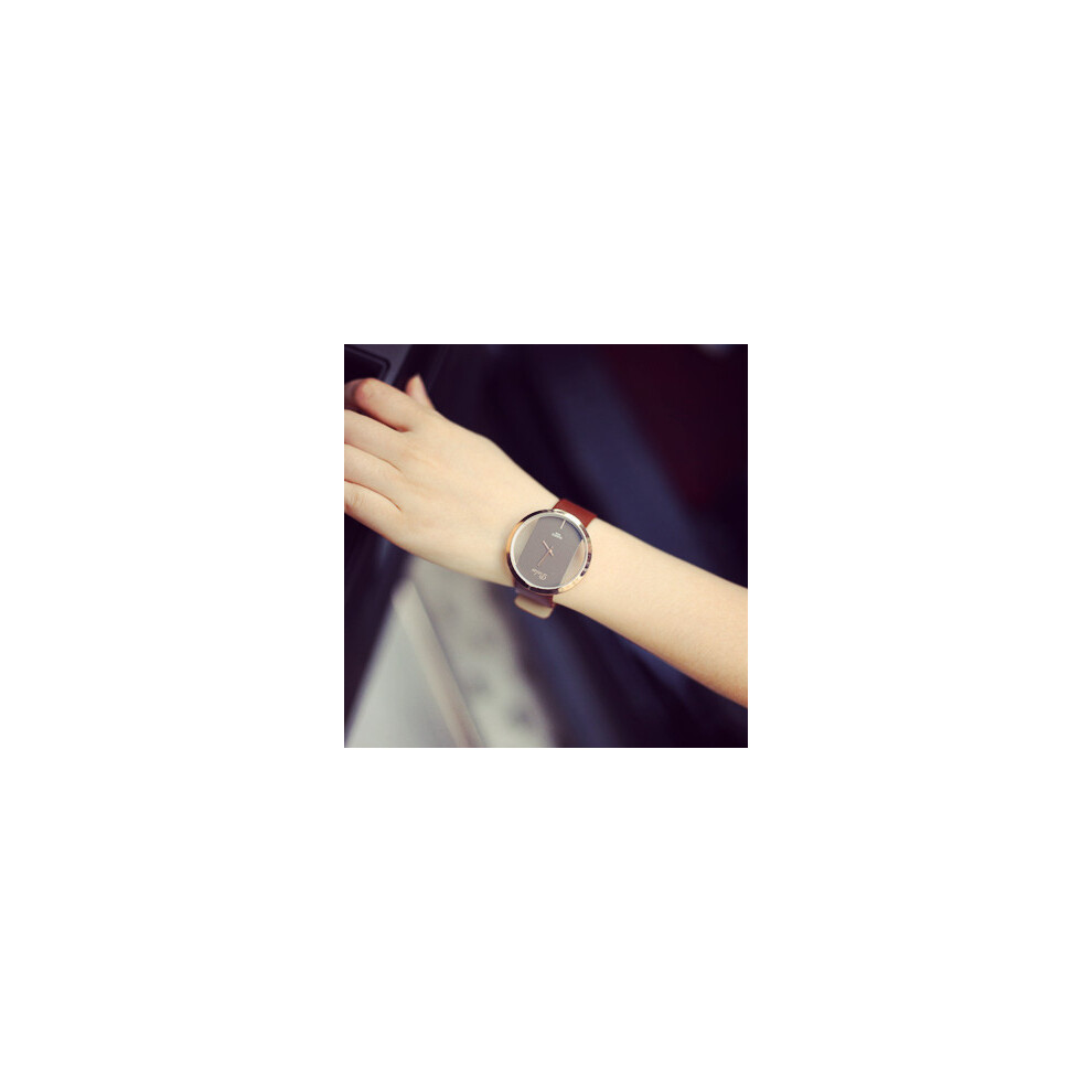 Montre à quartz de luxe pour femme (marron), bracelet squelette en cuir, style décontracté