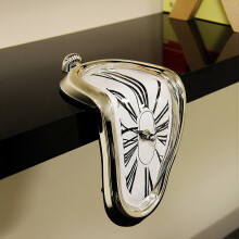 (Silver, One size) Retro Creative Distorted Electronic Clock Personality Melting Home Living Room Decorative Clock Mute Bedroom Bedside Clock Gold
