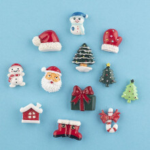 A set of 12 Santa Claus fridge magnets, creative cartoon Christmas gift magnets, magnetic buckles,