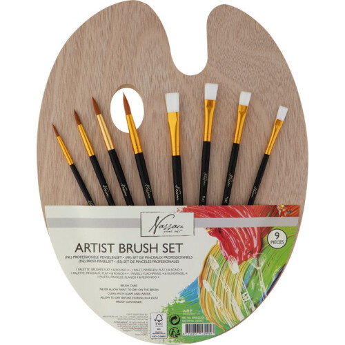 Wooden palette with 4 flat and 4 round brushes