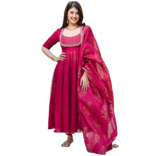 Gosriki Blend feminina Blend Anarkali bordou Kurta com Pant & Dupatta (Aparnaa Pink-Gs_5xl_pink_xxxxxx-Large)