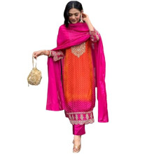 Gosriki Rayon Blend Bordado reto bordado Kurta com Pant & Dupatta (Lasivan Pink-Gs_4xl_pink_xxxx-Large)