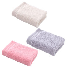 Le paquet comprend 3 serviettes éponge 25 x 50 cm en coton, une serviette à main, une serviette de bain,