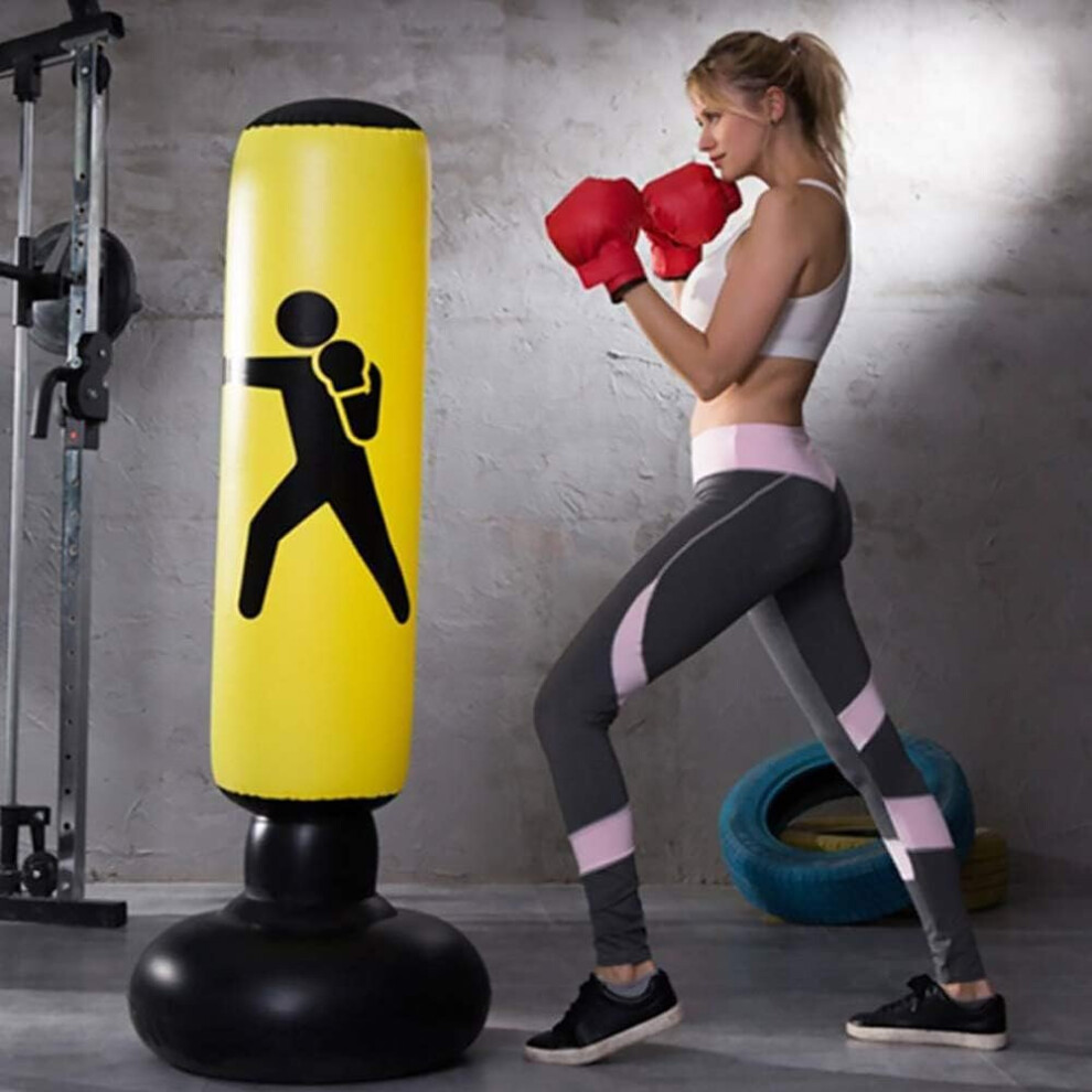 Sac de frappe gonflable sur pied pour le fitness, la musculation et le renforcement musculaire, noir