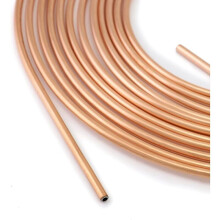 7,6 m koperen remleiding, buitendiameter 4,76 mm, binnendiameter 3,3 mm met 16 moeren