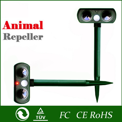 Ultrasonic Cat Repeller 5 Modes USB or Solar Powered Cat Repeller with Ground Stake
